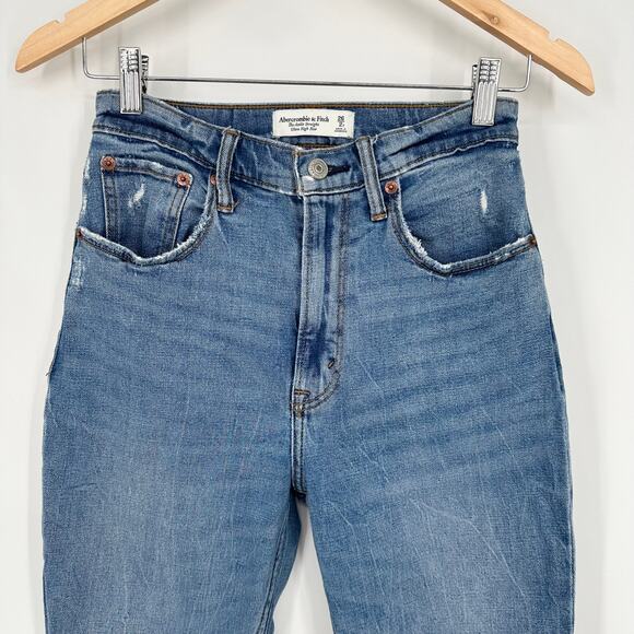 Abercrombie & Fitch The Ankle Straight Jeans Ultra High Rise Knee Rip 26 Short - Picture 3 of 8